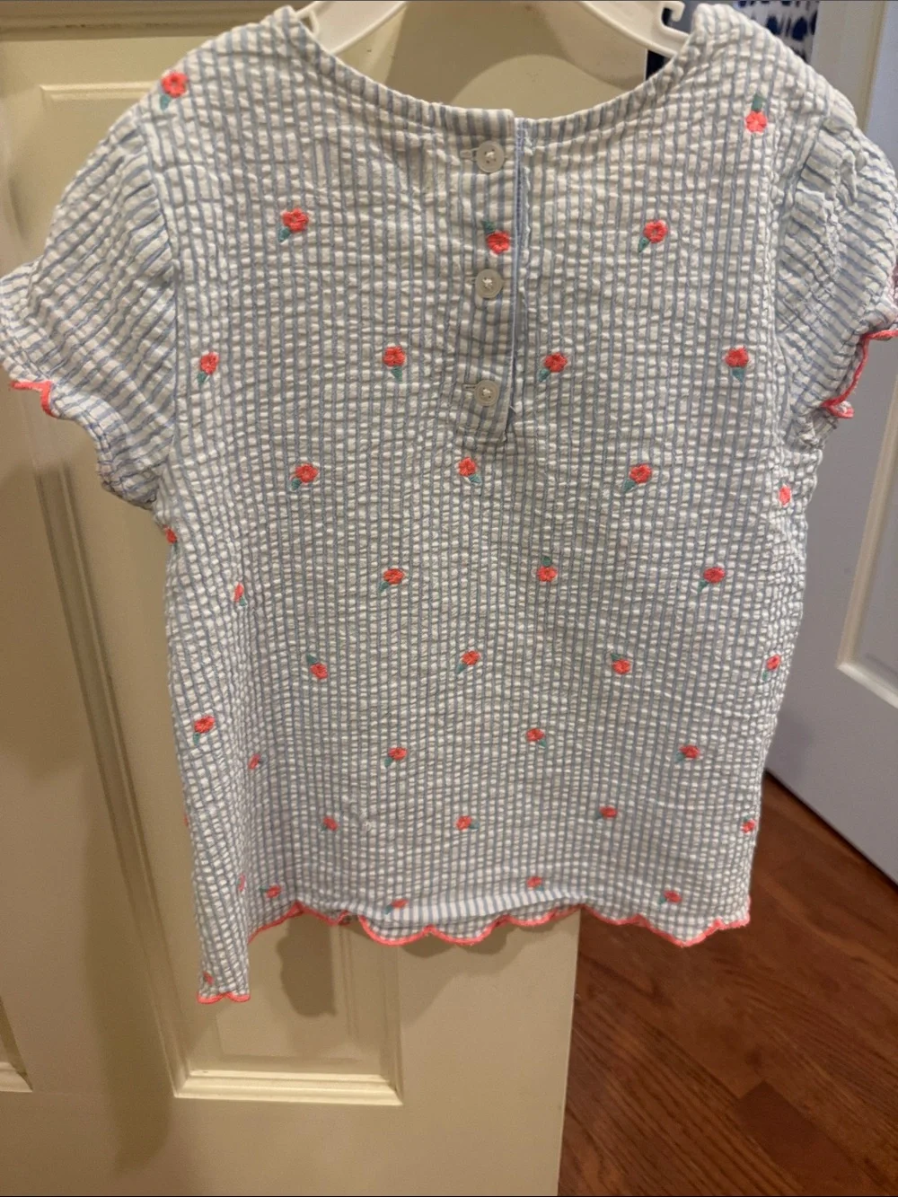 crown & ivy White Seersucker Tee with Pink Embroidered Dots
